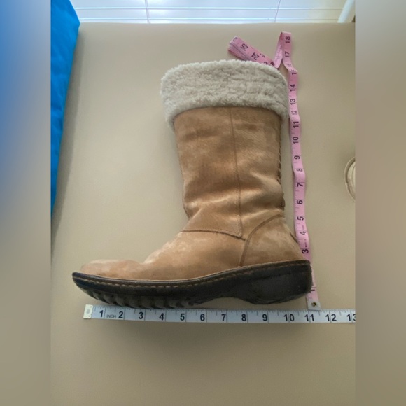 UGG rubber sole boots - Picture 7 of 10